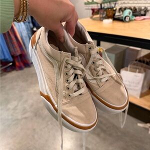 Vans Platform Sneakers Size 6